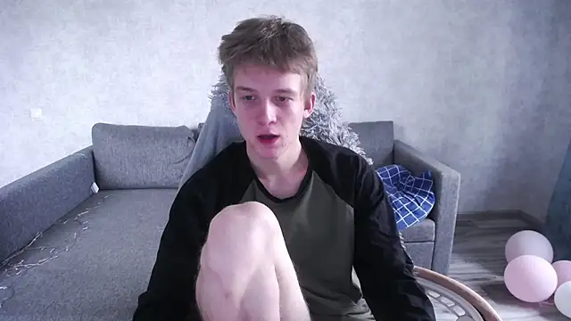 Snapshot of sweetserenity5 chatting on 04/12/26, 10:20 sweetserenity5 online show from 04/12/26, 10:20