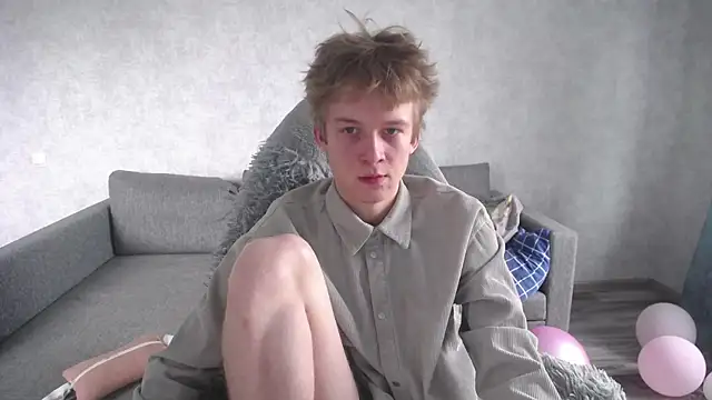 Snapshot of sweetserenity5 chatting on 04/15/26, 09:49 sweetserenity5 online show from 04/15/26, 09:49