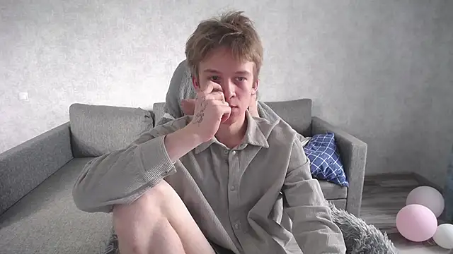 Snapshot of sweetserenity5 chatting on 04/17/26, 09:12 sweetserenity5 online show from 04/17/26, 09:12