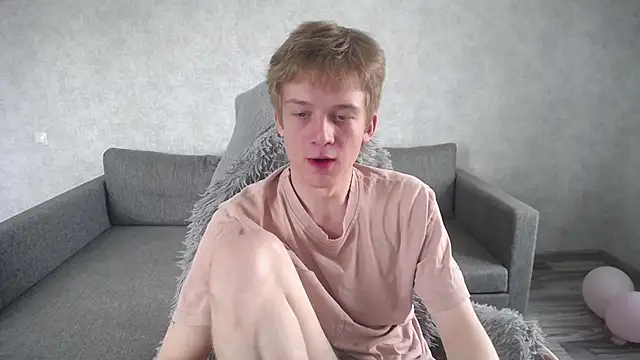 Snapshot of sweetserenity5 chatting on 04/25/26, 06:27 sweetserenity5 online show from 04/25/26, 06:27