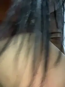 Snapshot of Estefanii- chatting on 03/15/25, 10:24 Estefanii- online show from 03/15/25, 10:24