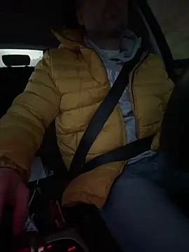 Snapshot of w12er chatting on 03/13/26, 05:19 w12er online show from 03/13/26, 05:19