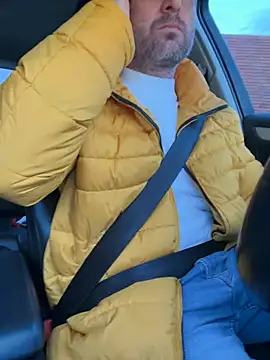 Snapshot of w12er chatting on 03/17/26, 05:05 w12er online show from 03/17/26, 05:05