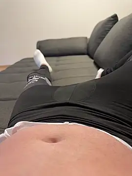 Snapshot of w12er chatting on 04/13/26, 07:08 w12er online show from 04/13/26, 07:08