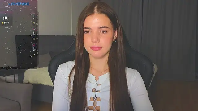 adrianawow1 online show from 09/18/25, 09:17