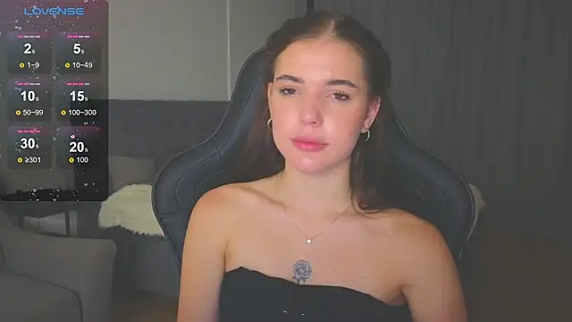 adrianawow1 online show from 09/29/25, 09:52