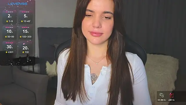 adrianawow1 online show from 10/07/25, 10:07