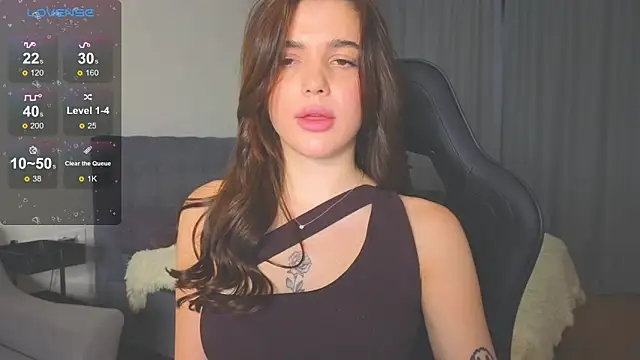 adrianawow1 online show from 10/20/25, 12:00