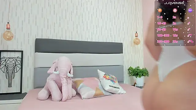 ALICESTARKK online show from 01/23/25, 07:18