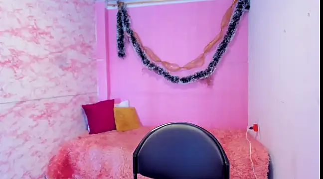 Snapshot of Brunette_sasha chatting on 12/26/24, 12:59 Brunette sasha online show from 12/26/24, 12:59