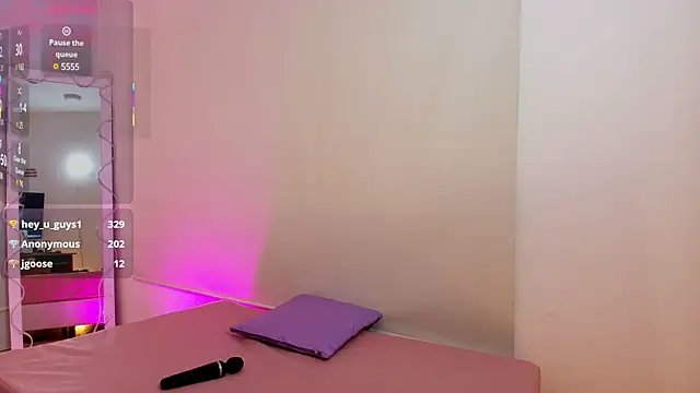 Snapshot of Brendda_tay chatting on 02/24/25, 06:38 Brendda tay online show from 02/24/25, 06:38