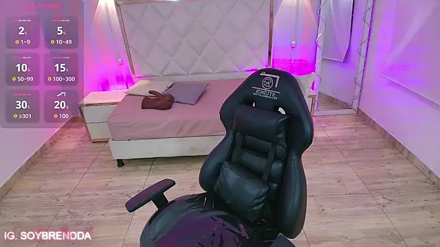 Snapshot of Brendda_tay chatting on 11/10/25, 03:16 Brendda tay online show from 11/10/25, 03:16