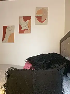 Snapshot of Melanyprada chatting on 11/09/25, 08:29 Melanyprada online show from 11/09/25, 08:29