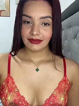 Snapshot of Melanyprada chatting on 12/04/25, 05:17 Melanyprada online show from 12/04/25, 05:17