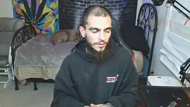 Snapshot of XMeF10 chatting on 01/03/25, 04:33 XMeF10 online show from 01/03/25, 04:33