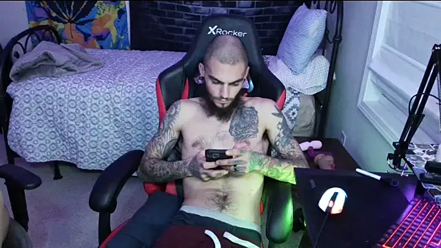 Snapshot of XMeF10 chatting on 01/15/25, 07:59 XMeF10 online show from 01/15/25, 07:59