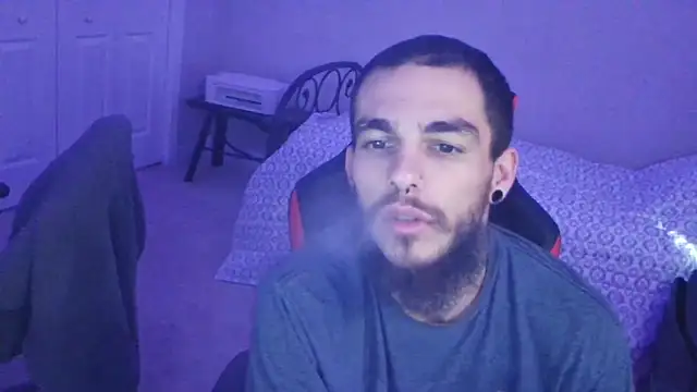 Snapshot of XMeF10 chatting on 02/16/25, 08:55 XMeF10 online show from 02/16/25, 08:55