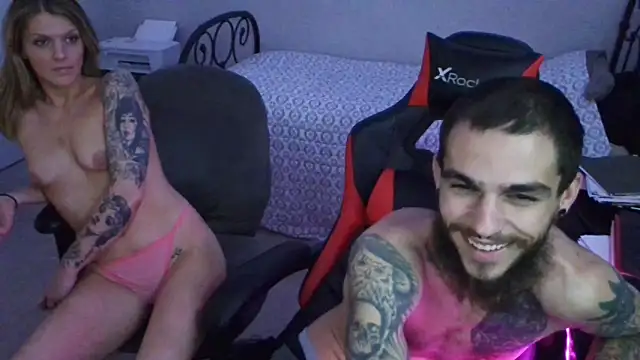 Snapshot of XMeF10 chatting on 02/18/25, 05:09 XMeF10 online show from 02/18/25, 05:09