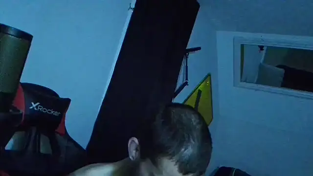 Snapshot of XMeF10 chatting on 02/22/25, 11:57 XMeF10 online show from 02/22/25, 11:57