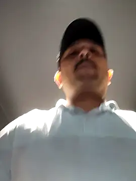 Akhil3290 online show from 03/17/25, 04:22