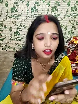 Snapshot of Dirty_couple_11 chatting on 02/19/25, 11:06 Dirty couple 11 online show from 02/19/25, 11:06