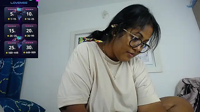 miajoseph  online show from 03/21/25, 04:17