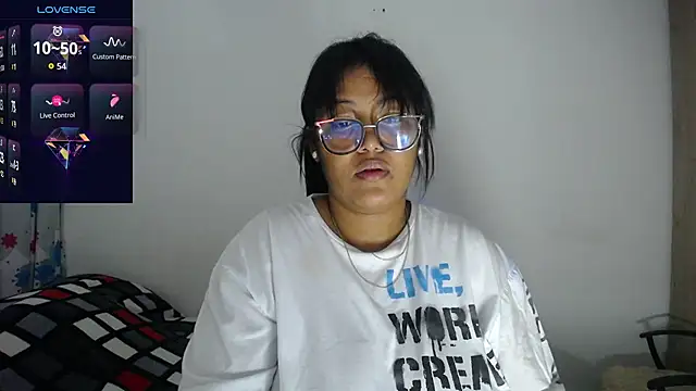 miajoseph  online show from 10/27/25, 02:26