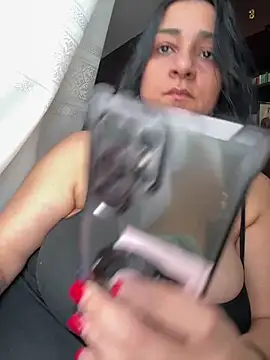 Snapshot of paulinaDiaz1 chatting on 01/24/25, 01:36 paulinaDiaz1 online show from 01/24/25, 01:36