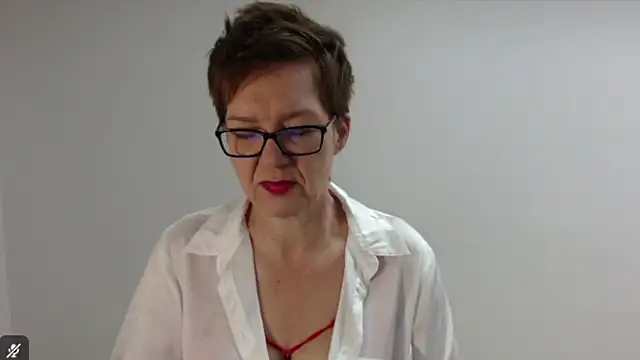 Snapshot of Sofie69Velvet chatting on 03/13/26, 03:24 Sofie69Velvet online show from 03/13/26, 03:24