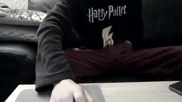 Snapshot of passif520 chatting on 11/01/25, 04:31 passif520 online show from 11/01/25, 04:31