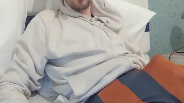 Snapshot of passif520 chatting on 02/21/26, 08:10 passif520 online show from 02/21/26, 08:10