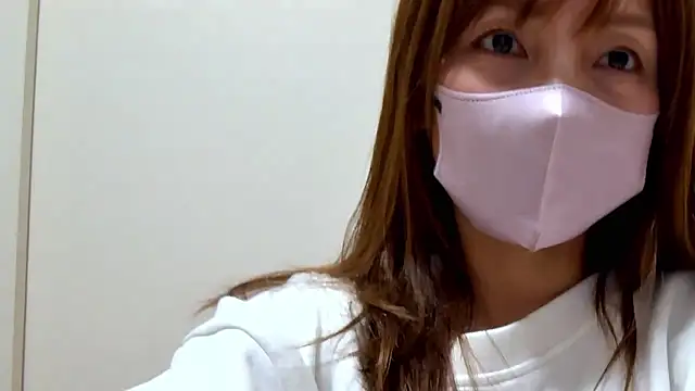 Snapshot of caro-caro chatting on 02/04/26, 04:13 caro-caro online show from 02/04/26, 04:13