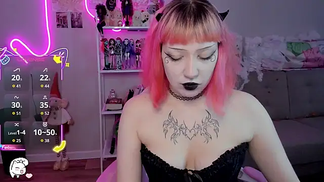 SweetieMollyy online show from 10/27/25, 09:35