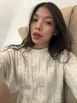 DesiredHoney online show from 12/17/24, 09:05
