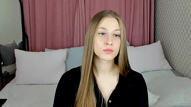 BritneyCruze online show from 12/10/24, 01:00