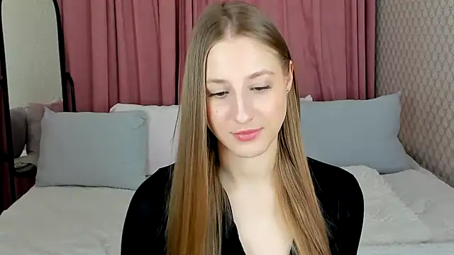 BritneyCruze online show from 02/03/25, 08:24