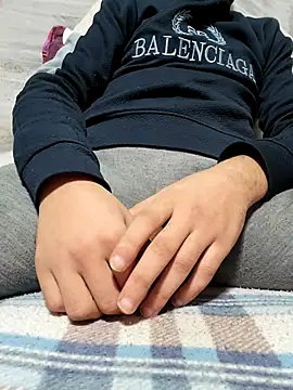 Snapshot of bigdig22cm chatting on 03/12/25, 04:13 bigdig22cm online show from 03/12/25, 04:13