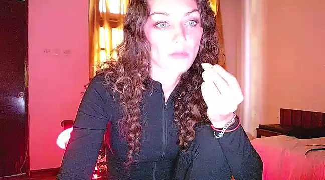 Snapshot of angelbel1 chatting on 02/26/25, 03:42 angelbel1 online show from 02/26/25, 03:42