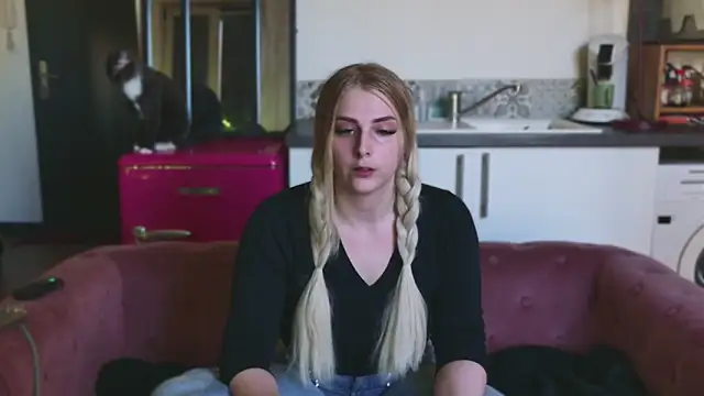 ce leste   online show from 12/20/24, 11:54