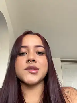 Snapshot of MaddyParisi chatting on 03/15/26, 08:04 MaddyParisi online show from 03/15/26, 08:04