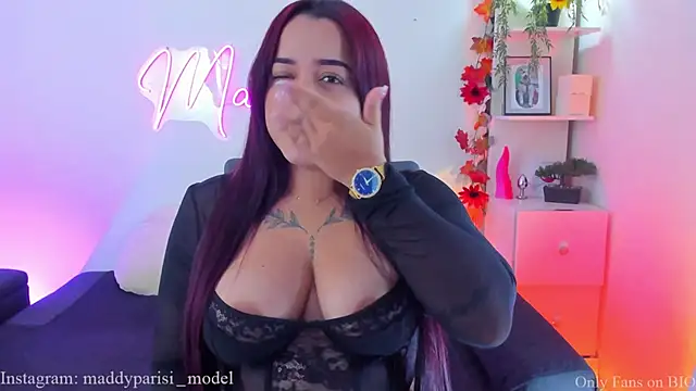 Snapshot of MaddyParisi chatting on 04/04/26, 06:55 MaddyParisi online show from 04/04/26, 06:55