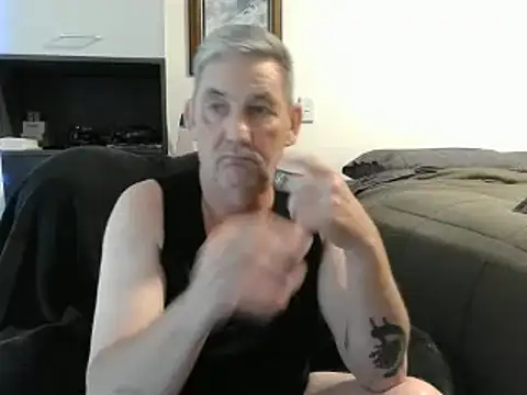 Snapshot of ChunkyMonkey007 chatting on 12/26/24, 12:57 ChunkyMonkey007 online show from 12/26/24, 12:57