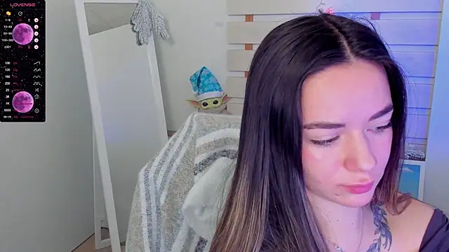 Bella XO online show from 12/13/24, 08:09