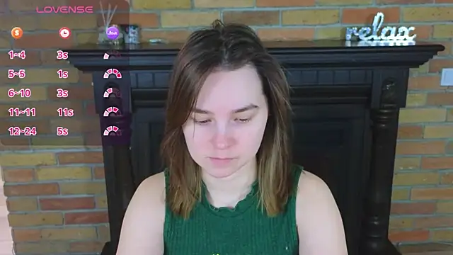 Snapshot of Ellie_Sunset chatting on 03/09/26, 08:40 Ellie Sunset online show from 03/09/26, 08:40