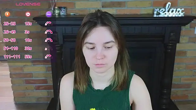 Snapshot of Ellie_Sunset chatting on 03/10/26, 08:30 Ellie Sunset online show from 03/10/26, 08:30