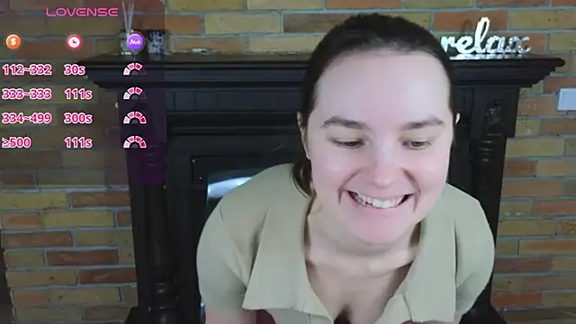 Snapshot of Ellie_Sunset chatting on 03/17/26, 09:45 Ellie Sunset online show from 03/17/26, 09:45