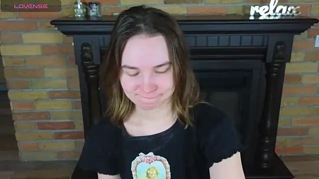 Snapshot of Ellie_Sunset chatting on 03/19/26, 08:40 Ellie Sunset online show from 03/19/26, 08:40