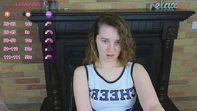 Snapshot of Ellie_Sunset chatting on 04/14/26, 07:36 Ellie Sunset online show from 04/14/26, 07:36