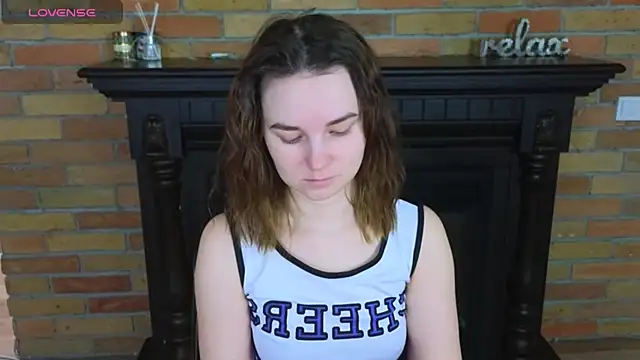 Snapshot of Ellie_Sunset chatting on 04/15/26, 07:48 Ellie Sunset online show from 04/15/26, 07:48