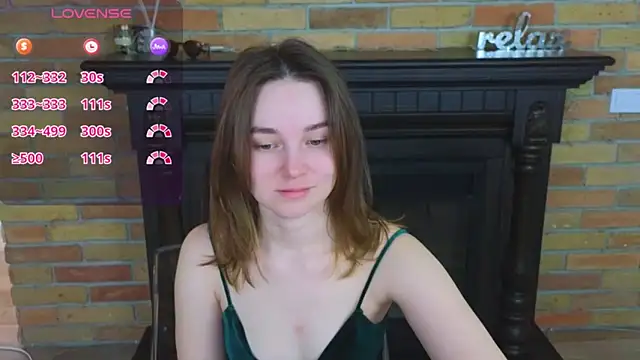 Snapshot of Ellie_Sunset chatting on 04/20/26, 07:11 Ellie Sunset online show from 04/20/26, 07:11